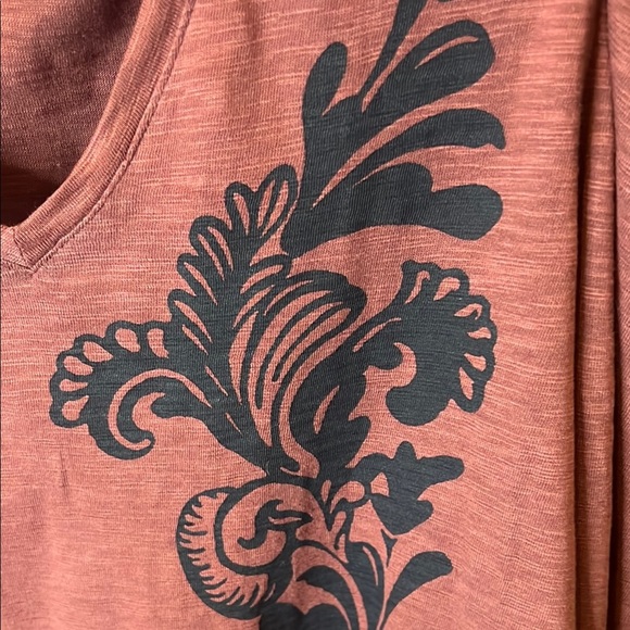 Chico's Cotton Slub Basic Rust Knit V neckline Graphic Blouse size XL /3 - Picture 11 of 11